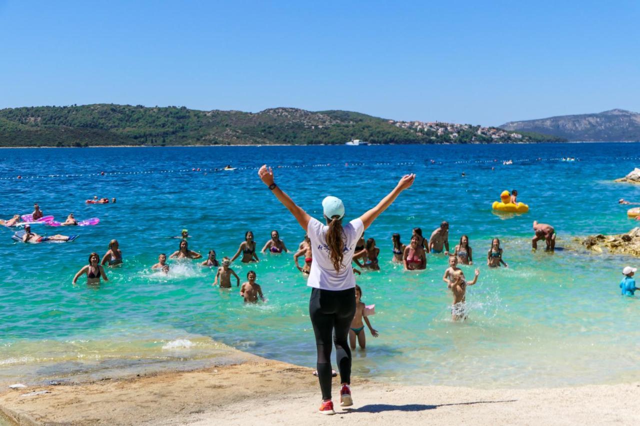 Kamp Rozac Hotel Trogir Eksteriør billede